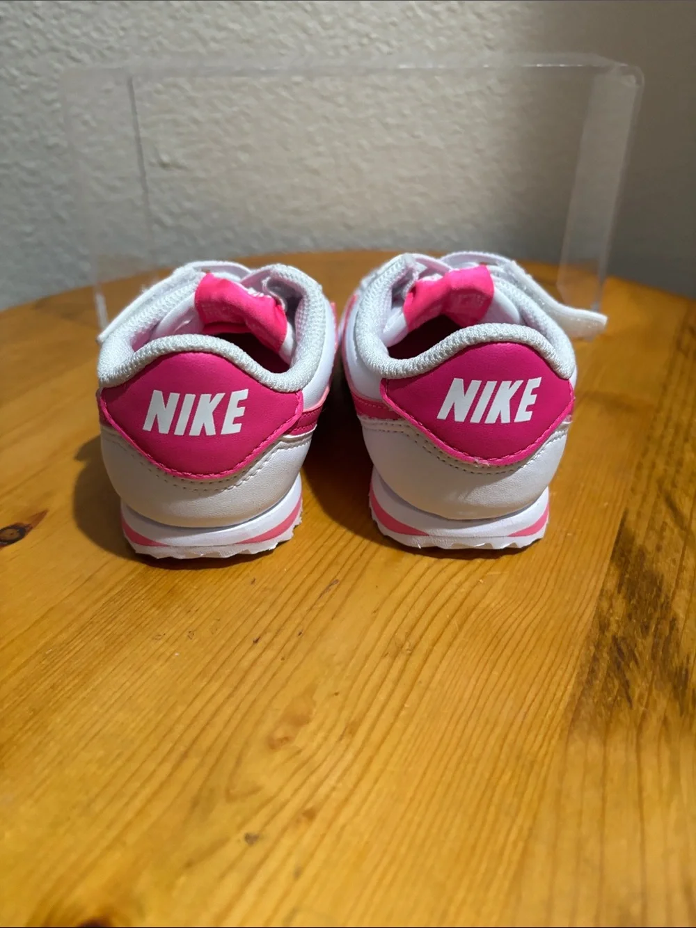 Nike Kids White and Pink Low-Top Sneakers 8C